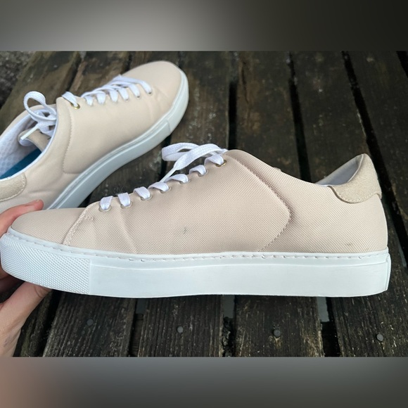 LOCI sz 41 vegan low-top casual sneakers, water resistant, made in Portugal, EUC - Picture 4 of 8